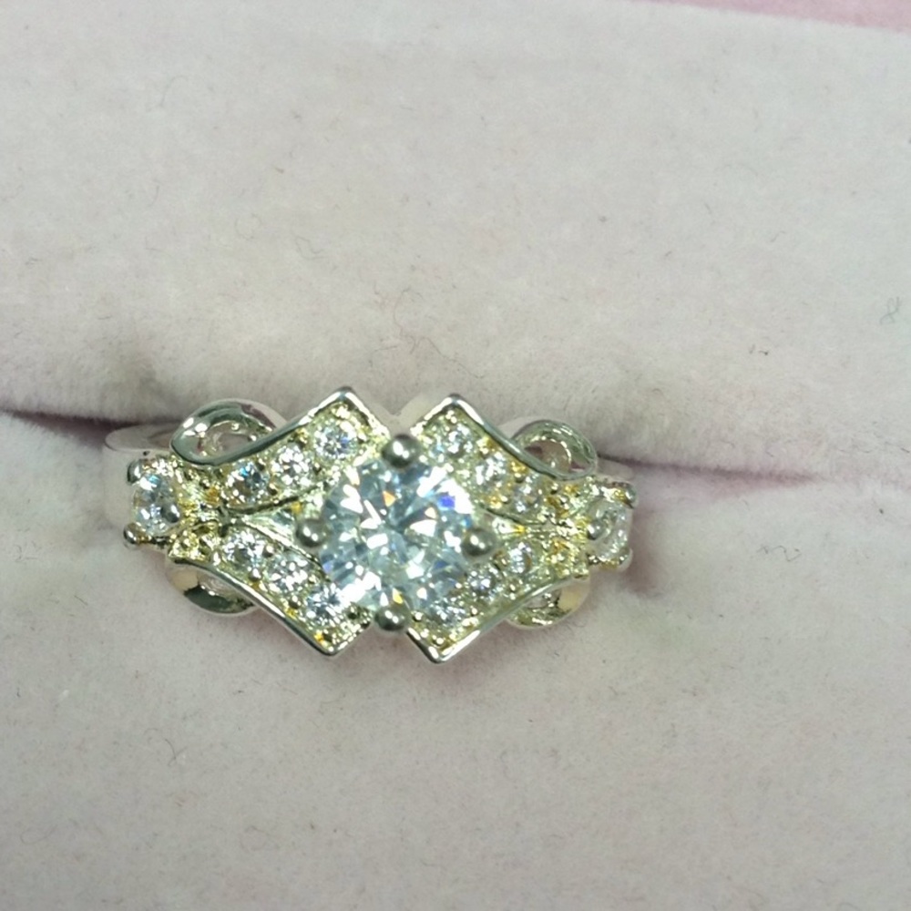 Sterling silver Zirconia wedding ring Size 6